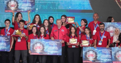 DUMLUPINAR BİLİM VE SANAT MERKEZİ ÖĞRENCİLERİNDEN BÜYÜK BAŞARI