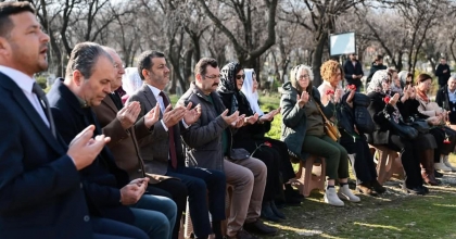 FATMA YILDIZ HANIM’IN DUALARLA ANILDI