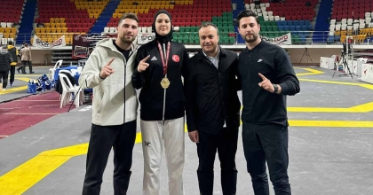 İLK AYDAN TÜRKİYE ŞAMPİYONLUĞU