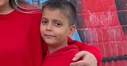 TİKTOK’TAKİ KOLONYA VİDEOSU AKIMINI DENEYEN ÇOCUK HAYATINI KAYBETTİ