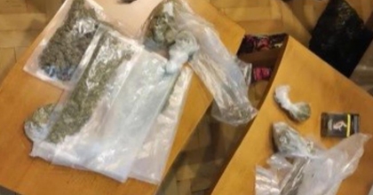 İZMİR'DE İKİ AYRI UYUŞTURUCU OPERASYONU: 2 TUTUKLAMA