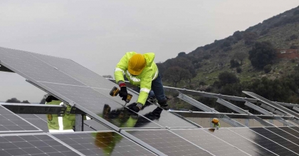 İZMİR’DE YENİLENEBİLİR ENERJİ YATIRIMLARI İÇİN YENİ SAYFA