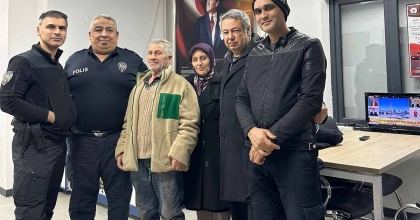 KAYBOLAN YAŞLI ADAM, POLİS EKİPLERİNCE KISA SÜREDE BULUNDU