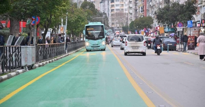 KIRMIZI YOL YERİNE YEŞİL YOL