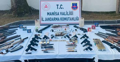 MANİSA JANDARMASINDAN 2 İLÇEDE EŞ ZAMANLI OPERASYON