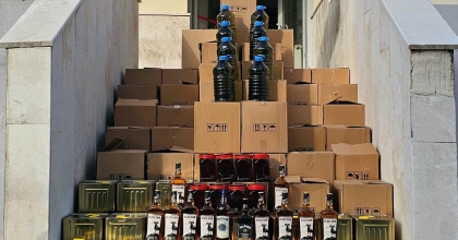 MİLAS’TA 1 MİLYON TL DEĞERİNDE SAHTE ZEYTİNYAĞI ELE GEÇİRİLDİ