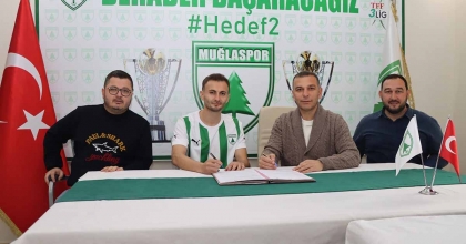 MUĞLASPOR, DENEYİMLİ OYUNCUYU RENKLERİNE BAĞLADI