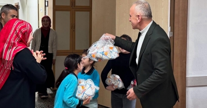 OKULLARA SPOR MALZEMESİ DAĞITILDI