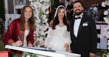 ŞEHZADELER'DE 2024 YILINDA BİN 318 ÇİFT DÜNYA EVİNE GİRDİ