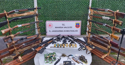 SİLAH KAÇAKÇILARINA JANDARMADAN DARBE