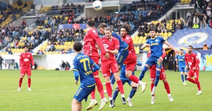 TFF 2. LİG: MENEMEN FK: 2 - KARAMAN FK: 1
