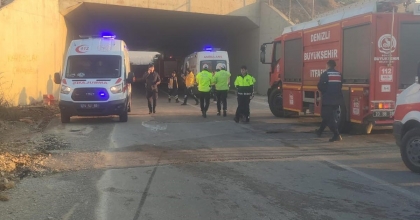 VALİ VE EMNİYET MÜDÜRÜ KAZA MAHALLİNDE