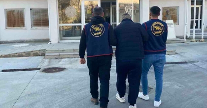 YEDİ SUÇTAN ARANAN ŞAHIS KUŞADASI'NDA YAKALANDI