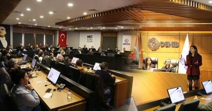 “İNTERNET İLE YENİ PAZARLARA YELKEN AÇMA” TOPLANTISI YAPILDI