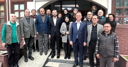 AK PARTİ KÜTAHYA MİLLETVEKİLLERİ, KENT KONSEYİ KÜLTÜR VE SANAT MERKEZİ'Nİ ZİYARET ETTİ