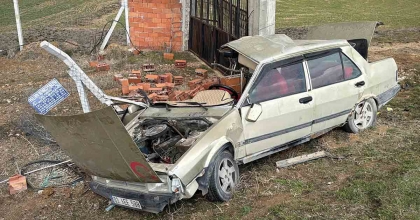 AFYONKARAHİSAR'DA TRAFİK KAZASI: 1 ÖLÜ, 6 YARALI