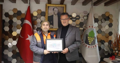 ALAŞEHİRLİ İŞÇİDEN, 'İNSANLIK ÖLMEMİŞ' DEDİRTEN ÖRNEK DAVRANIŞ