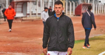 BABASI İÇİN YEŞİL SAHALARA VEDA ETTİ