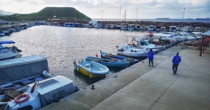 BALIKÇI BARINAKLARINA YAPILAN ÇİFTE ZAMLARA, TEKNE SAHİPLERİNDEN TEPKİ