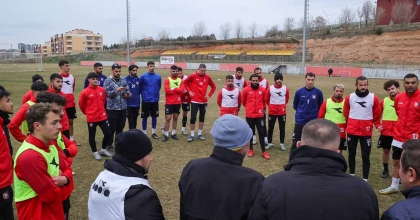 BAŞKAN YALIM’DAN UŞAKSPOR SPORCULARINA ZİYARET