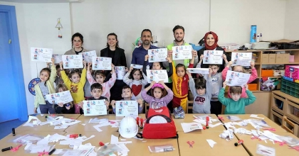 BAYRAKLI BELEDİYESİNDEN MİNİKLERE DEPREM BİLİNCİ EĞİTİMİ