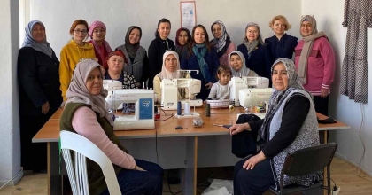 BOZDOĞAN’DA İKİNCİ EL EŞYALAR ÇANTAYA DÖNÜŞTÜ