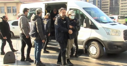 CHP'Lİ BELEDİYELERE TERÖR SORUŞTURMASI: 10 KİŞİ TUTUKLANDI