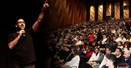 DEMİRKOL HAYRANLARIYLA BULUŞTU