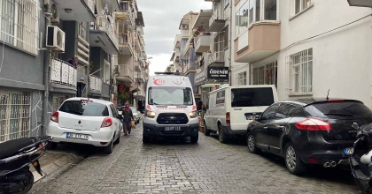 EVDE UYUYAKALAN ŞAHIS EKİPLERİ HAREKETE GEÇİRDİ