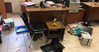 GEDİZ'DE ADLİYE PERSONELİNE SALDIRI