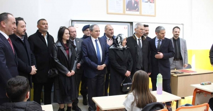 HAYIRSEVER TARAFINDAN YAPILAN OKUL TÖRENLE AÇILDI