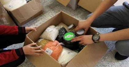 İHTİYAÇ SAHİPLERİNE RAMAZAN KOLİSİ