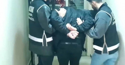 İZMİR'DE 'MAYDONOZ DÖNER'E FETÖ OPERASYONU: 50 GÖZALTI