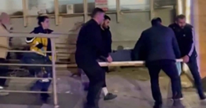 İZMİR'DE SİLAHLI VE BIÇAKLI PAZAR ESNAFI KAVGASI: 6 YARALI