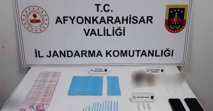 JANDARMADAN UYUŞTURUCU OPERASYONU: 5 GÖZALTI