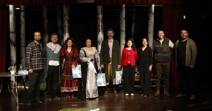 KENT TİYATROSU’NUN OYUNU BÜYÜK BEĞENİ TOPLADI