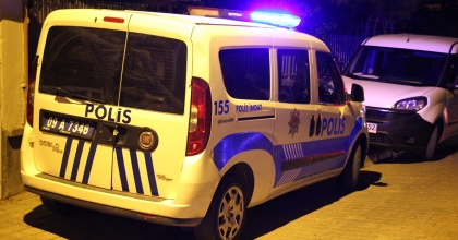  KOMŞULAR ŞÜPHESİNDE HAKLI ÇIKTI, YAŞLI KADIN EVİNDE ÖLÜ BULUNDU