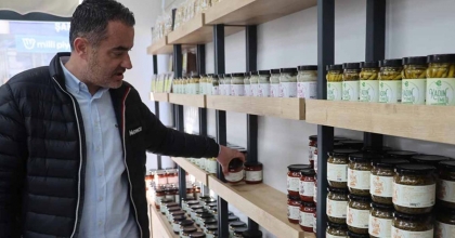 KOÇARLI MARKET AÇILIŞ İÇİN GÜN SAYIYOR