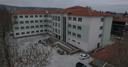 KULA’DA YENİ OKULLAR EĞİTİME AÇILMAK İÇİN GÜN SAYIYOR