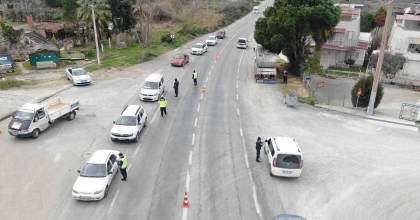 KURALLARA UYMAYAN SÜRÜCÜLER CEZA YEMEKTEN KAÇAMADI