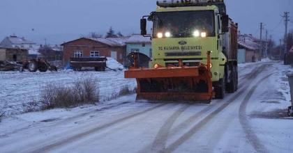 KÜTAHYA BELEDİYESİ'NDEN KIŞ MESAİSİ, EKİPLER SAHADA