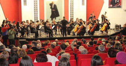 SENFONİ ORKESTRASI KONSERİNE YOĞUN İLGİ