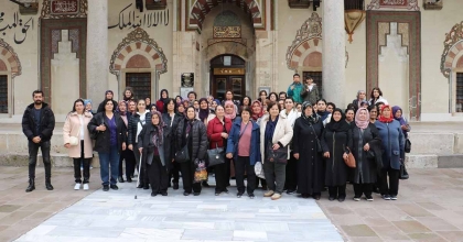 MANİSA BÜYÜKŞEHİR'DEN YÜZLERCE KADINA KÜLTÜREL GEZİ