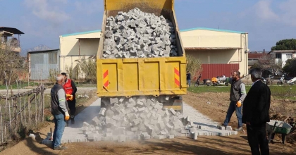 NAZİLLİ BELEDİYESİ’NDEN YOL ÇALIŞMALARINA YOĞUN MESAİ