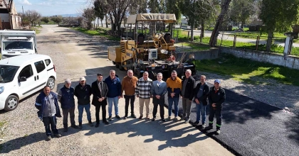 ATIL MAKİNELER TAMİR EDİLDİ, İLK ASFALT SERİMİ BAŞLADI