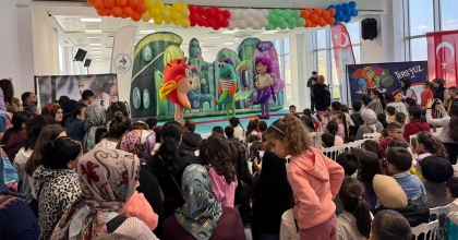 PAMUKKALELİ ÇOCUKLAR SÖMESTİR ŞENLİĞİNDE EĞLENDİ