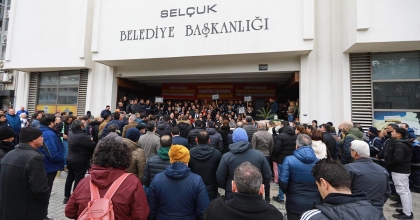 SELÇUK BELEDİYESİ ÇALIŞANLARI MERYEM ANA EVİ OTOPARKI İÇİN TOPLANDI