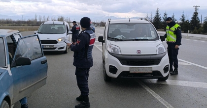 SÜRÜCÜLERE YÖNELİK TRAFİK DENETİMİ YAPILDI