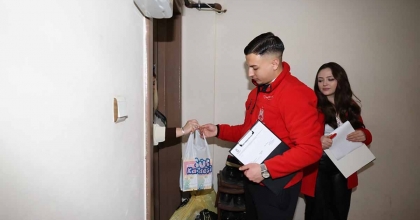 ŞEHZADELER BELEDİYESİ'NİN ÇOCUKLARA SÜT DESTEĞİ BAŞLADI