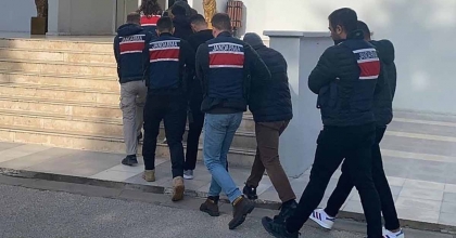 TERÖR ÖRGÜTÜ PROPAGANDASI YAPAN 5 KİŞİ GÖZALTINA ALINDI